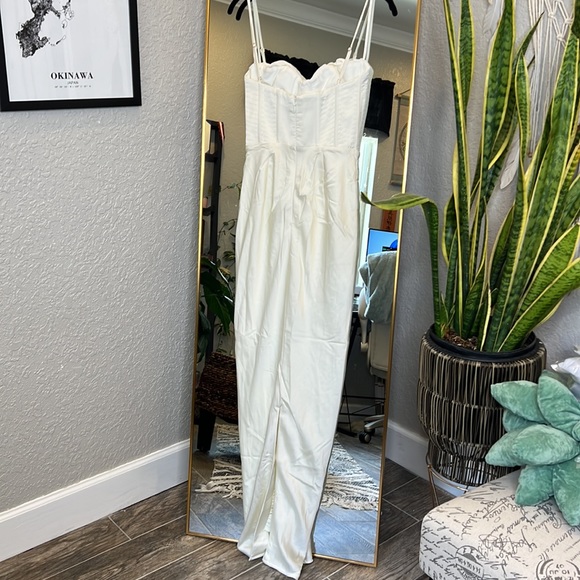 HOUSE OF CB 'Charmaine' Ivory Corset Maxi Dress NWOT - Picture 12 of 14